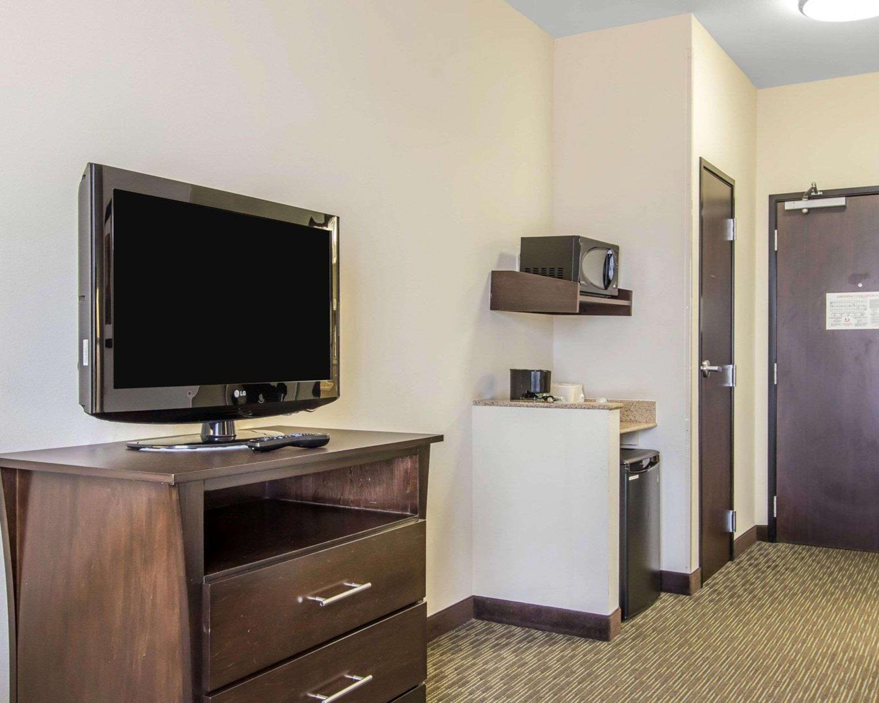 Comfort Inn & Suites Oklahoma City West - I-40 Екстериор снимка