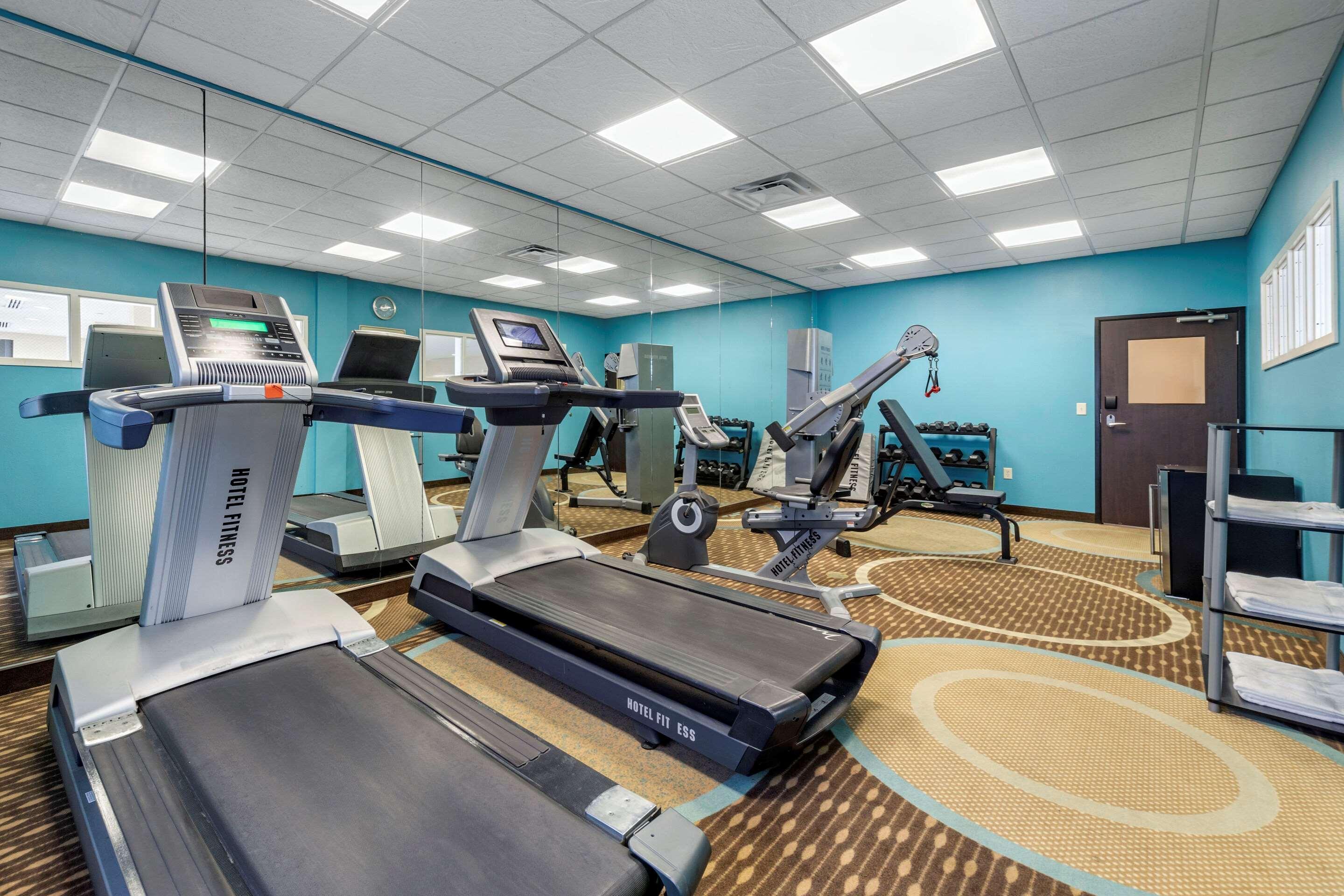 Comfort Inn & Suites Oklahoma City West - I-40 Екстериор снимка