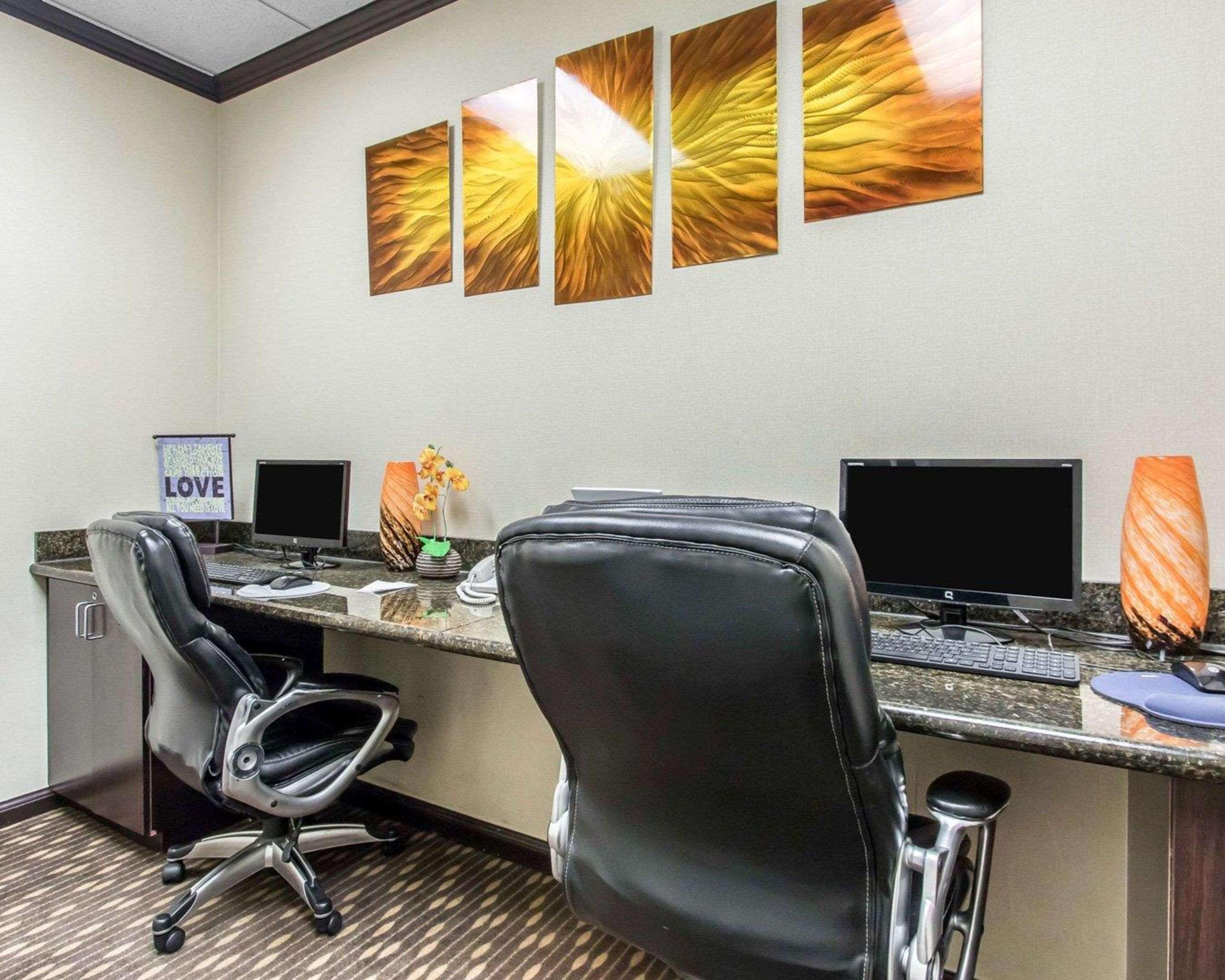 Comfort Inn & Suites Oklahoma City West - I-40 Екстериор снимка