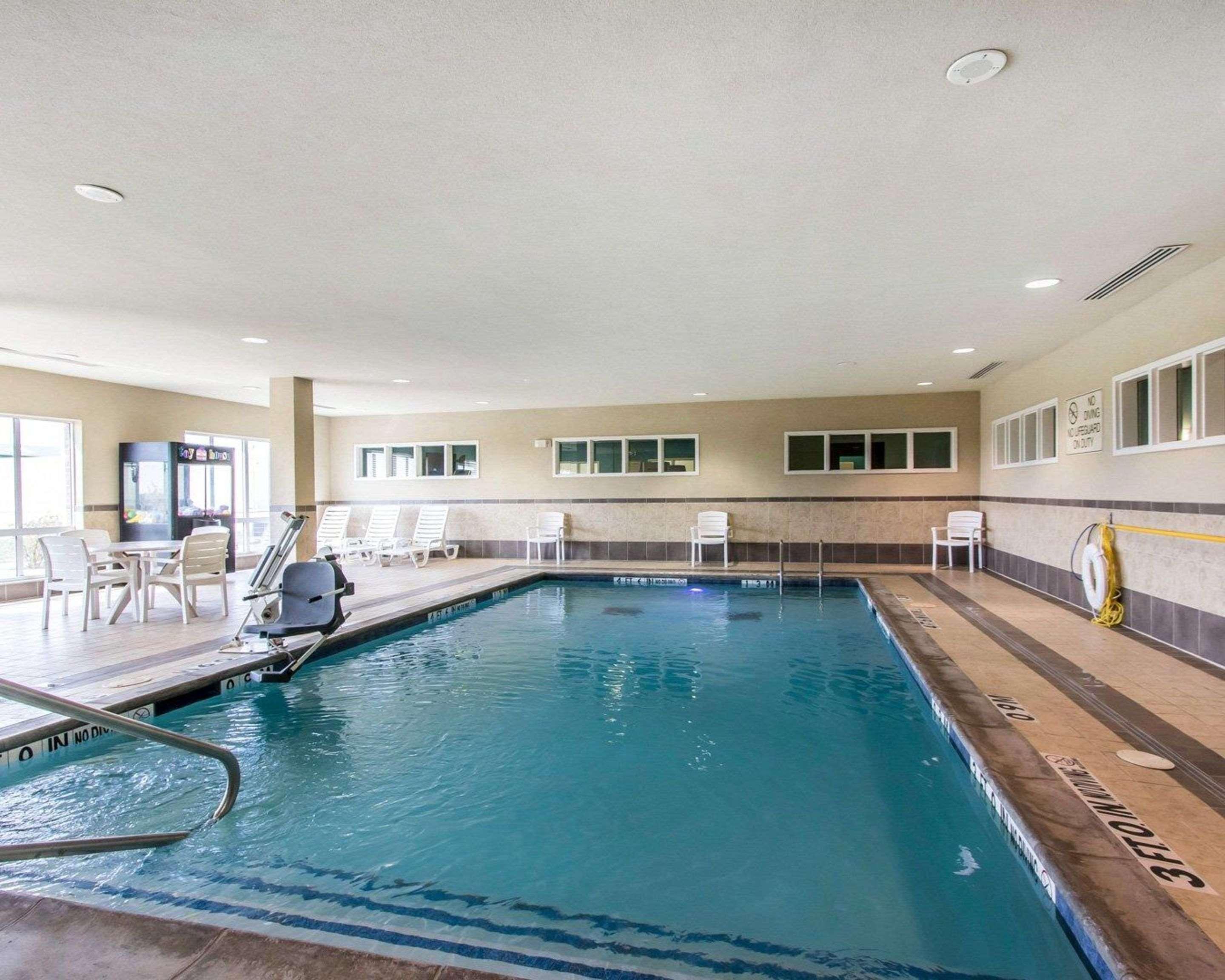 Comfort Inn & Suites Oklahoma City West - I-40 Екстериор снимка