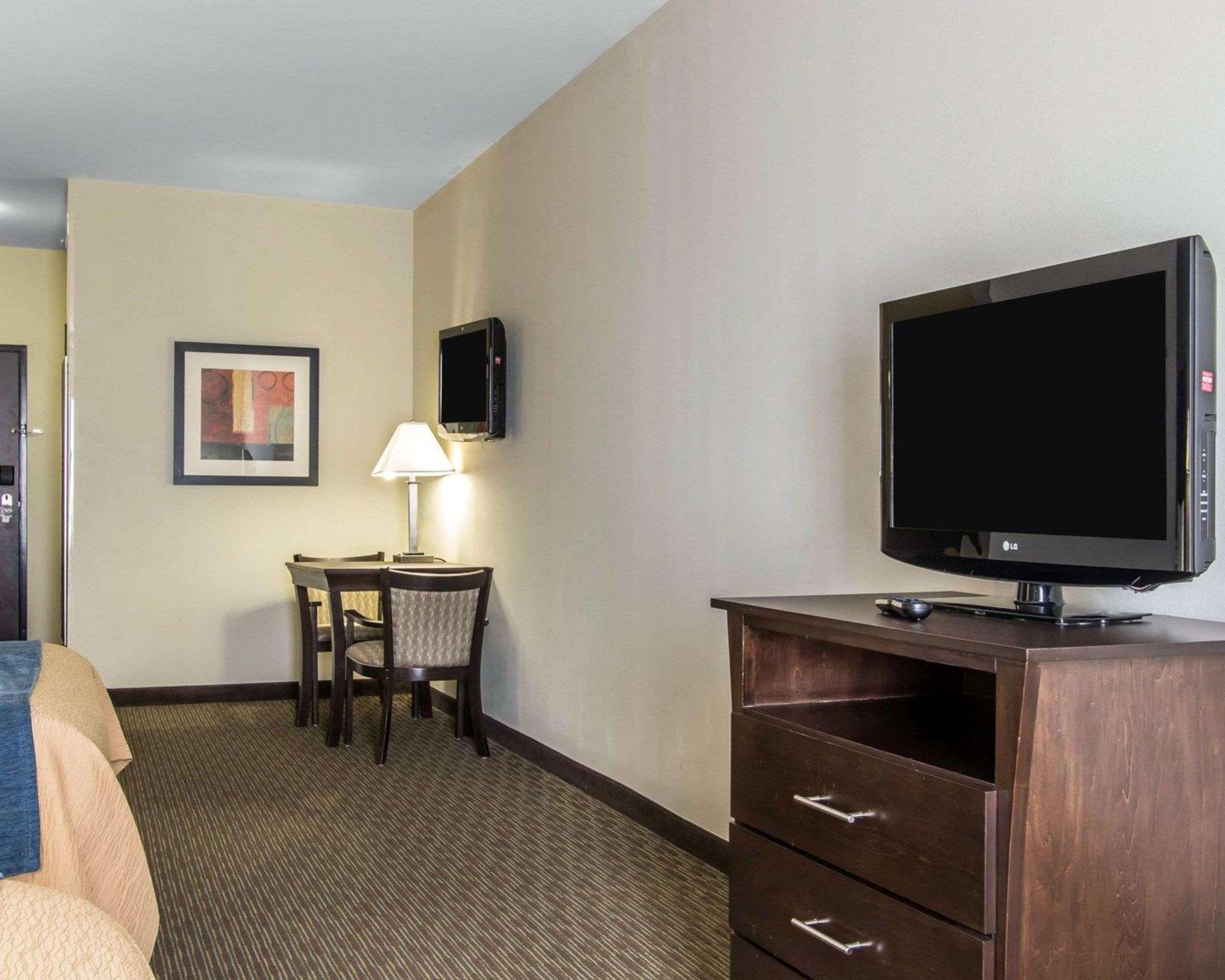 Comfort Inn & Suites Oklahoma City West - I-40 Екстериор снимка
