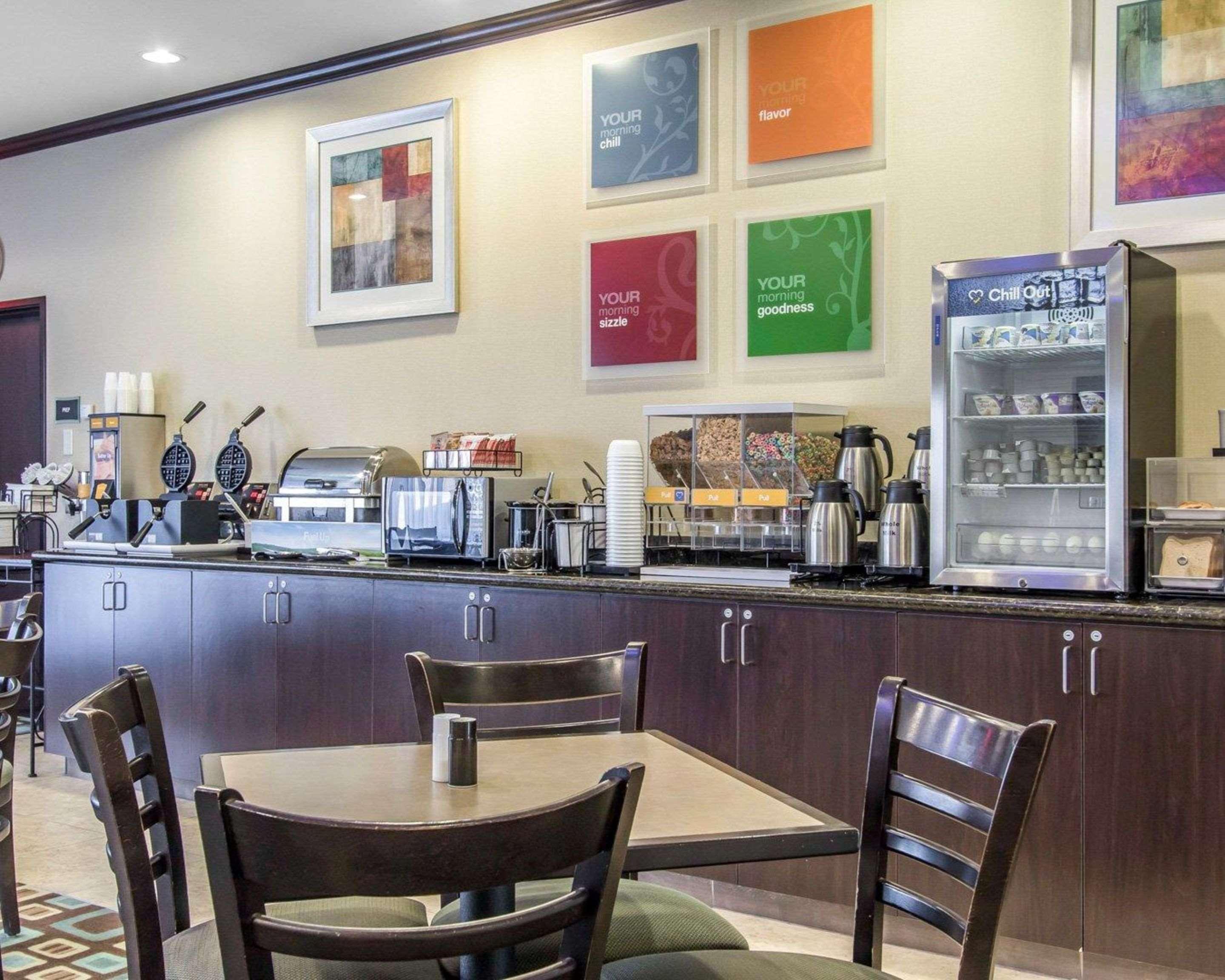 Comfort Inn & Suites Oklahoma City West - I-40 Екстериор снимка
